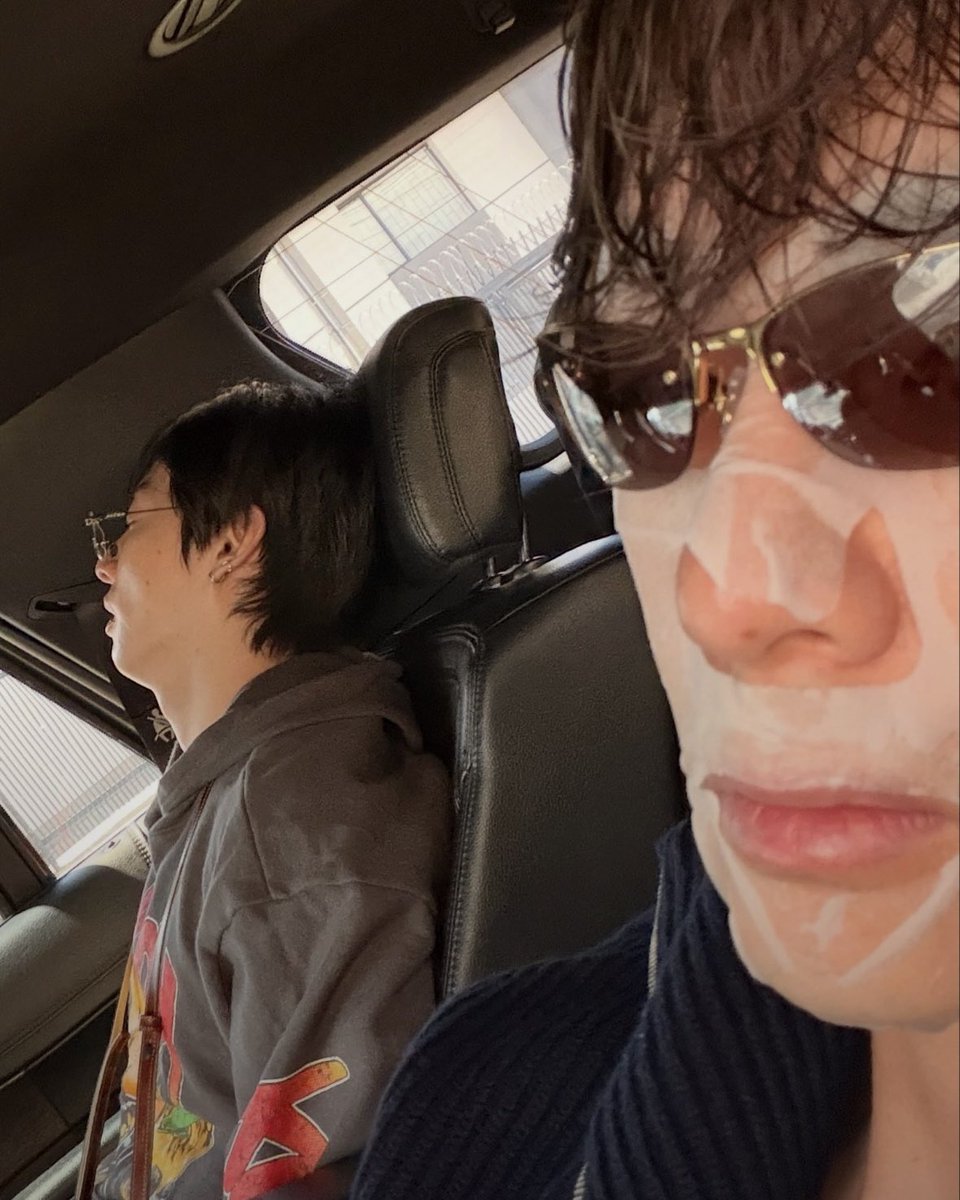 servcuntmin's tweet photo. years later his ass still not letting jungkook sleep in peace 😭 https://t.co/CsQciv9eBG