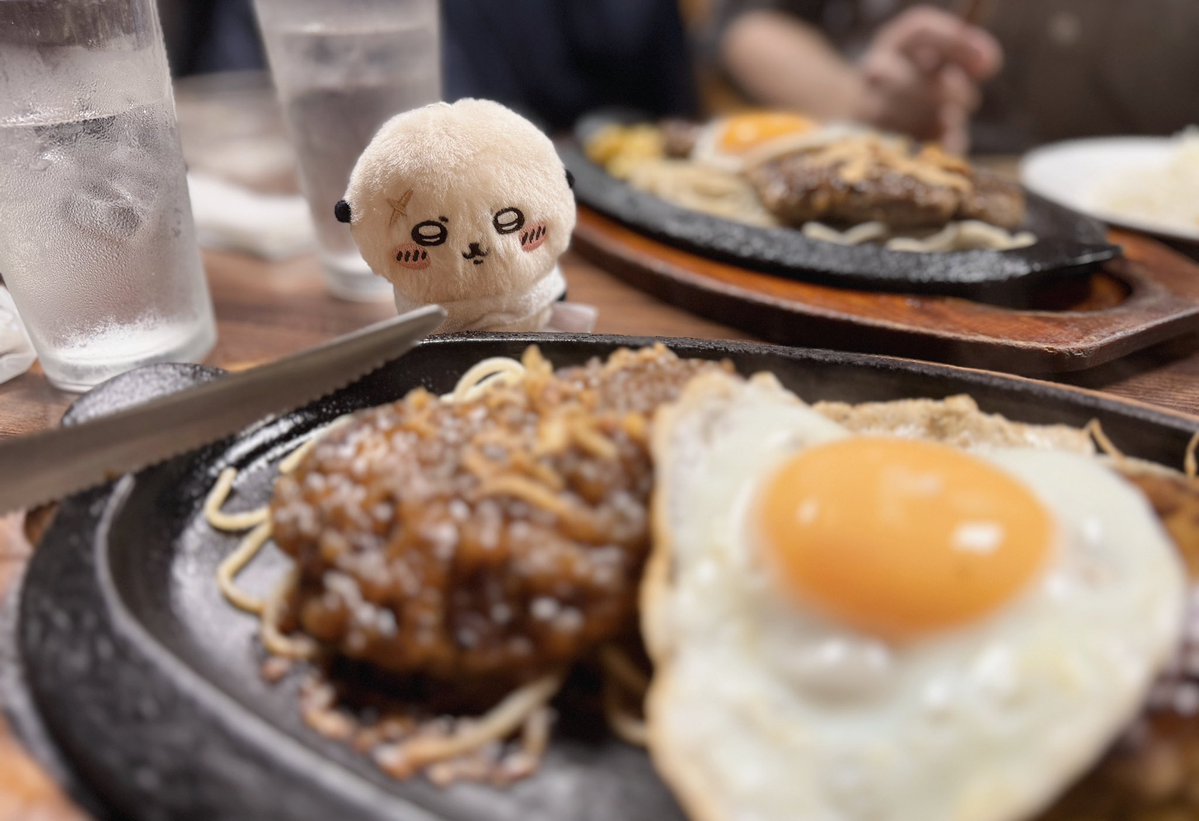 mochi_boshii's tweet photo. 🦦「食べるかッ 一緒にッ」 https://t.co/YPzWrvpKeh