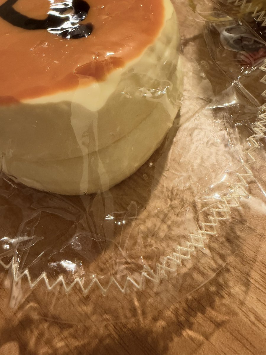 kimika0828's tweet photo. 体に悪そうなスクイーズ買ってみたっぴ!
何か揉んでたら気管支少し痛くなったんだけど気のせいだよね☺️
あと、流石C国、縫い目が雑です!!
袋に貼ってあった猫のシール?は気づいたら割れ剥がれてパリパリ(紫外線に当たりまくったステッカーみたいになった)
触り心地とクオリティーは
#LUCKCAT https://t.co/lZCWxiU8d1