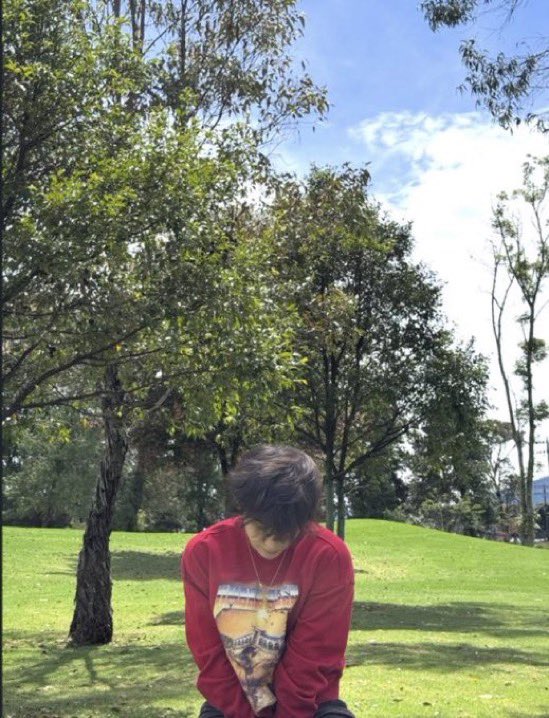 yoonjinjk's tweet photo. SABER QUE KIM TAEHYUNG AMO TANTO A COLOMBIAAAAA 🇨🇴💜 SE ME CAEN LAS LÁGRIMAS, COLOMBIA TE AMA POR SIEMPRE https://t.co/JqgxqgqmRX
