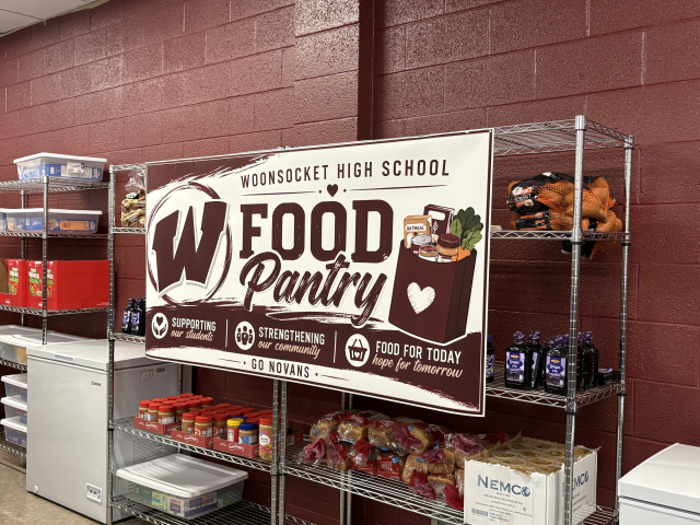 brodsky_seth's tweet photo. Expanding Food Access for Students and Families in Rhode Island 🍎 #TeamCVS https://t.co/0QwzBRlwFr