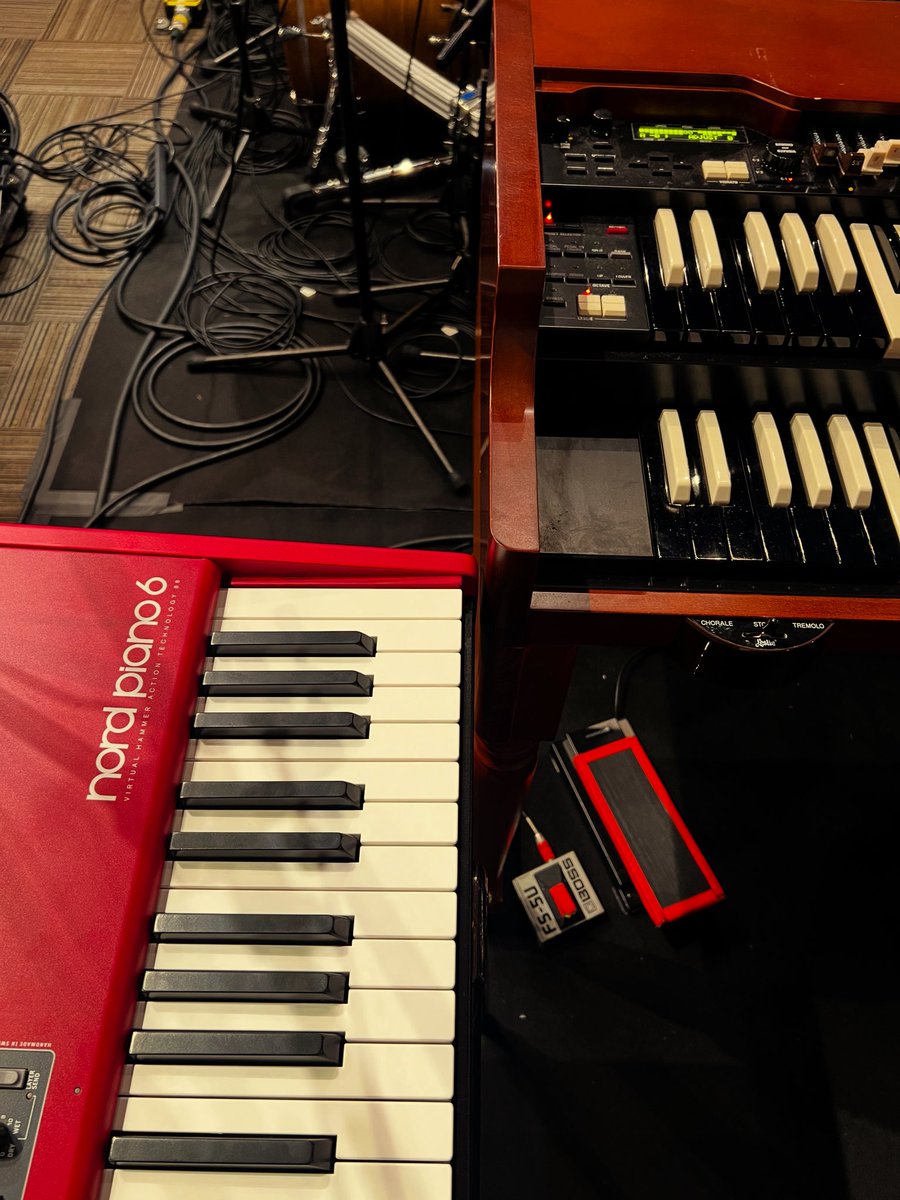 8ch_piano's tweet photo. 本日は高橋優のサポートで和気藹々なリハーサルでした⭐️
今週末、福井の音楽フェス「鯖江JAMフェスティバル2026」に出演します！
とっても楽しみ👓 https://t.co/6sLjTby6D6