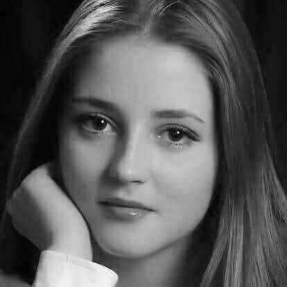 loulou345034067's tweet photo. سلاماٌ على من أجبرتنا الحياة أن نمضي بدونهم...!
          وهم في القلب أجمل حكايا 🥀 https://t.co/VMvMDymZiA