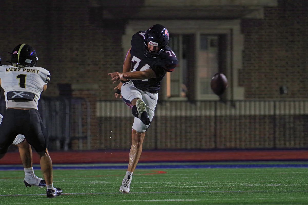 PennSprintFB's tweet photo. Weekend frames 📸

#FightOnPenn https://t.co/pav1qXfN4o
