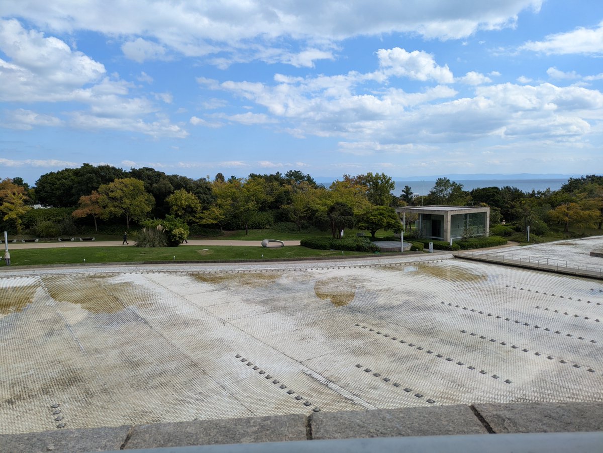 andatak's tweet photo. たまには有給取っての平日レジャーが楽しかった。
淡路夢舞台植物園 https://t.co/4O9mNvisUJ