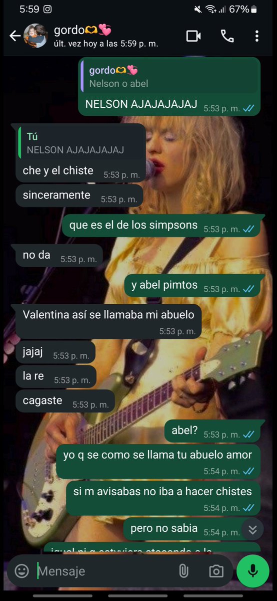 telechicaa's tweet photo. como olvidar de estas joyitas que me dejó mi ex (yo 14 y el 18) jakjaj de que se enojaba prueben laburando https://t.co/ofUW6qUxQS