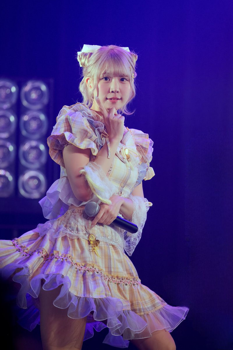 impreza40d's tweet photo. 2026.09.29 全国ツアーファイナル@心斎橋BIGCATでの天空音パレードの足森いづみ💛さんです②

#足森いづみ(@TOP_izumi)さん
#天空音パレード https://t.co/Q7tYtvJNMa