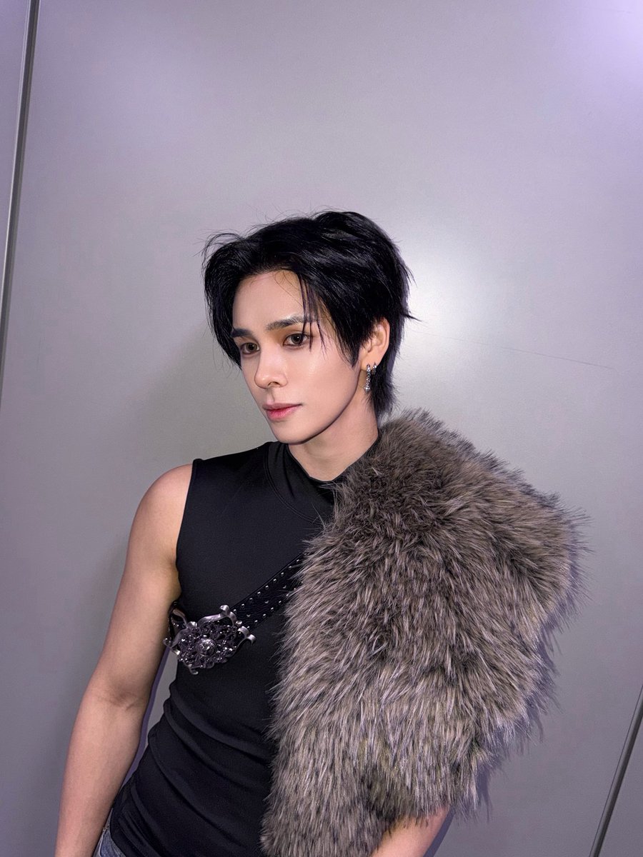 CRAVITY_twt's tweet photo. 러비티 더쇼초이스 상 받게 해줘서 너무 
고마워 진심으로!!
크래비티는 오늘도 우리 러비티 덕분에 행복합니다☺️
#세림 #더쇼 https://t.co/6sXIquhYSZ