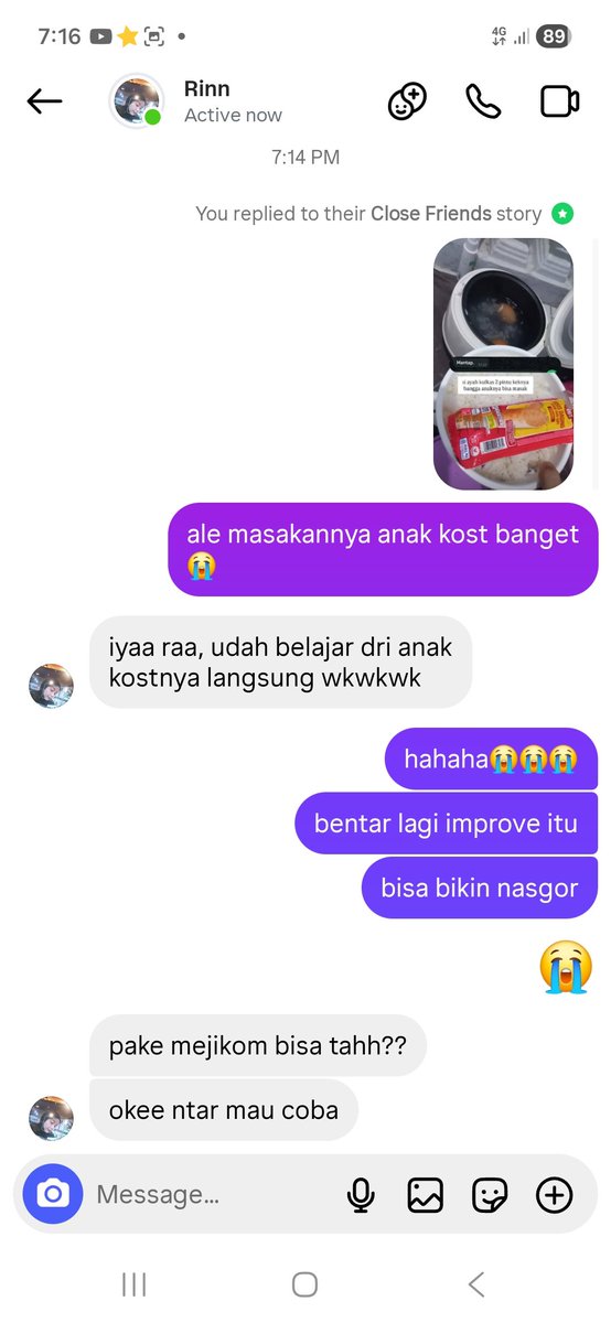 hiumarun's tweet photo. wkwk bener² di kamar kost dia panitianya https://t.co/RAZPd5t7Jd