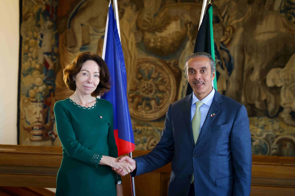 MarieChatardova's tweet photo. Náměstek ministra zahraničních věci Kuvajtu 🇰🇼Hamad Suleiman Al-Mashaan přijel do Prahy na politické a ekonomické konzultace. Diskutovali jsme zejména o bilaterálních vztazích, spolupráci v rámci mezinárodních organizací, podpoře kandidatur a o situaci v regionu. https://t.co/rcBDBCRlP7