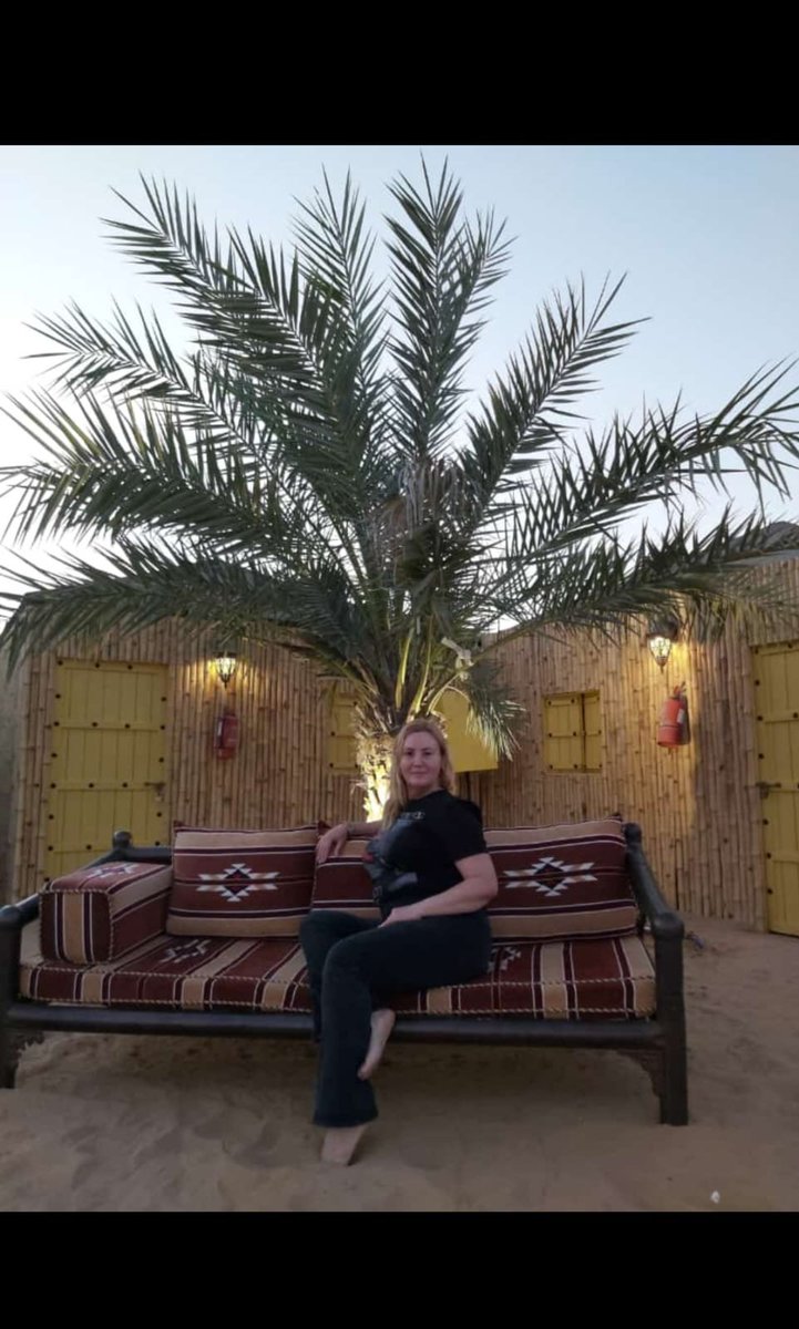 sarah481562's tweet photo. Arabic princess 👑👸👑 https://t.co/onHCHqyC4C