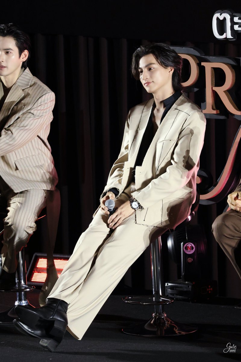 Gulfkanawutofc's tweet photo. หล่อสุดๆไปเลยค่ะวันนี้🥹

GULF NEW DRAMA
#ตะวันลวงPremiereNight
#GulfKanawut https://t.co/4SLODMSt2h