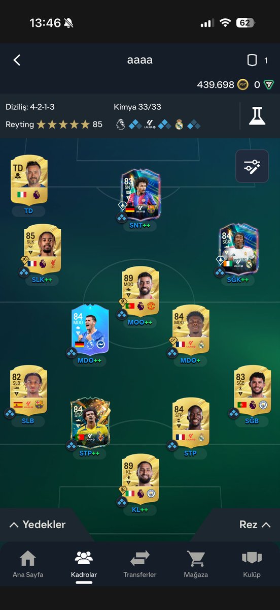 Derin19_07's tweet photo. @FutMerkez Yardımcı olabilecek var mı Pajor u oynatmak istiyorum kadro bu 450 k coin var https://t.co/56TmFNsopa