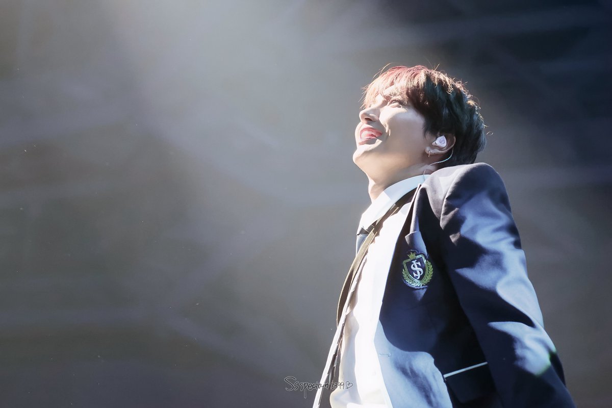 Ssspecial1004's tweet photo. 261003 [1983] 83z Fancon in Kaohsiung

오랫동안 곁에 있던 사람❤️🤍
@special1004
#leeteuk #이특 #박정수  
#heechul #希澈 #김희철
#83line #superjunior83z  
#superjunior #슈퍼주니어 https://t.co/Br8ilg3sBw