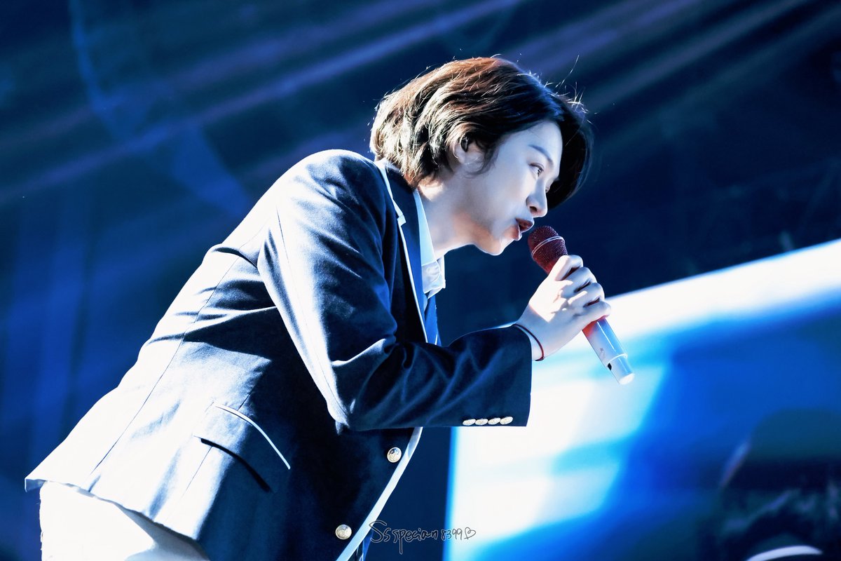 Ssspecial1004's tweet photo. 261003 [1983] 83z Fancon in Kaohsiung

오랫동안 곁에 있던 사람❤️🤍
@special1004
#leeteuk #이특 #박정수  
#heechul #希澈 #김희철
#83line #superjunior83z  
#superjunior #슈퍼주니어 https://t.co/Br8ilg3sBw