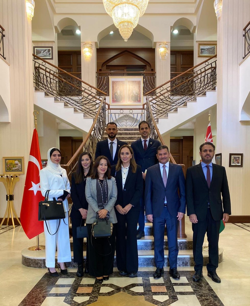 oman_ankara's tweet photo. Umman Sultanlığı Ankara Büyükelçisi Saif Rashid Al-JAHWARI ofisinde, OQ Umman enerji yatırım ve geliştirme şirketi #İstanbul  ofisi çalışma ekibini ağırladı. Görüşme, #Türkiye ile Enerji alanında işbirliği geliştirmeyi ele aldı. 🇹🇷🇴🇲
@ThisIsOQ https://t.co/OZzigQwXJt