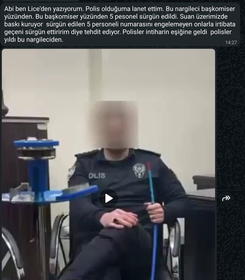 TuranEselioglu's tweet photo. NARGİLECİ başkomiser olarak adı çıkan bu şahıs,
Şerefli Türk Polis Teşkilatımızın kurumsal kimliğine ve yapısına zarar vermektedir

Sn. Diyarbakır Valisi
Umarım bu durumu artık görür !

@TC_icisleri @diyarbakirbld @DiyarbakirEmn https://t.co/TKqMQ4HH4a