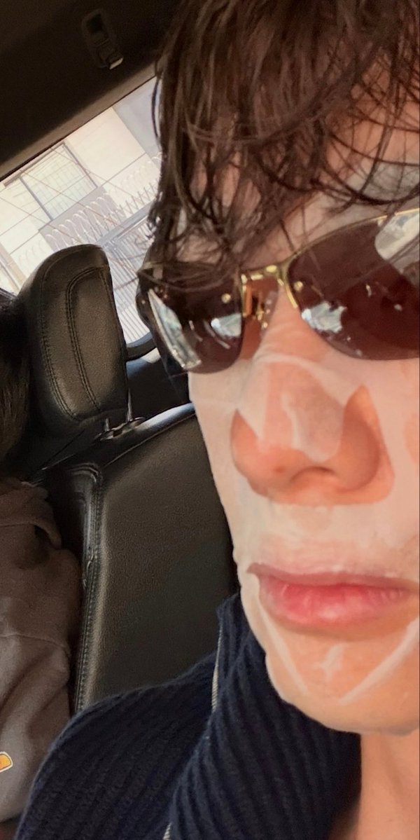 jgkithv's tweet photo. tamang skincare lang ganyan nga maaaaa🥰 gandahan lang talaga ang atake ehhh https://t.co/cHxhdm5Uu6