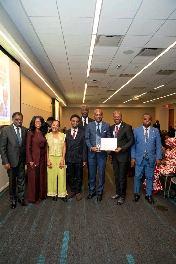 AliwouBatcham's tweet photo. Félicitations au Pr Robert Dussey @rdussey, sacré « Ministre mondial de l'année » à New York ! 🇹🇬 De « Correct the Map » à la médiation en Afrique, votre engagement honore le Togo et porte la voix du continent. Bravo à la diplomatie togolaise ! #Togo #MIPAD #DiplomatieTogolaise https://t.co/E9zVNUrOyL