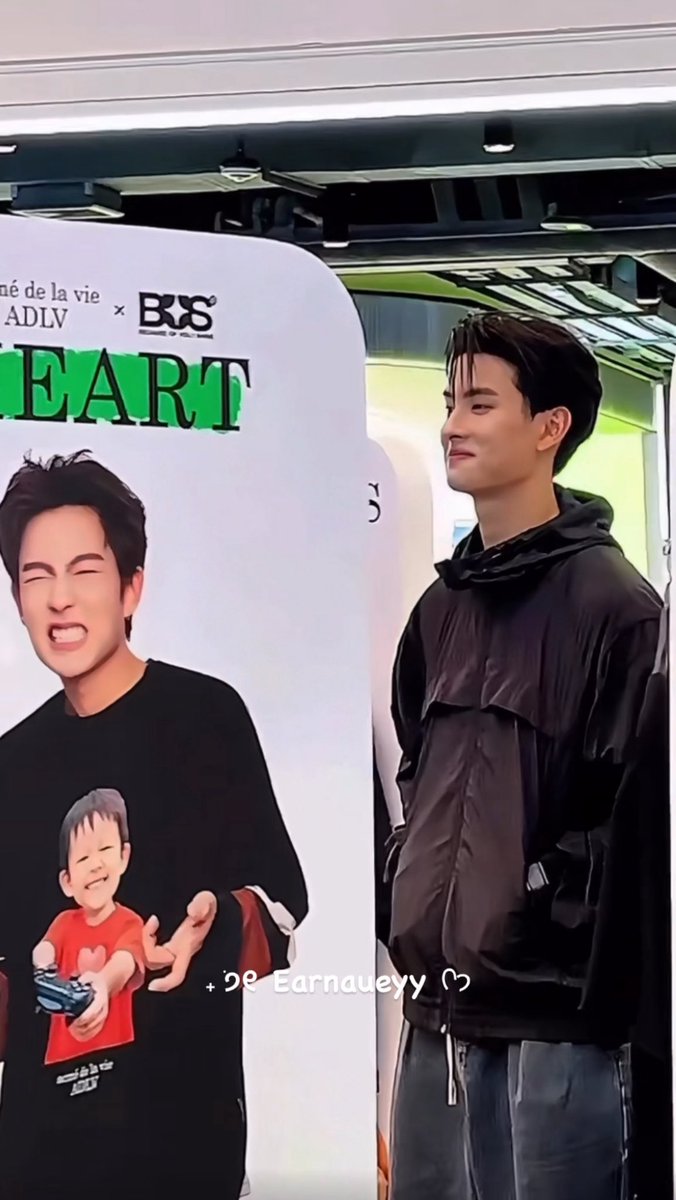 Earnauey's tweet photo. ครับปอง 
#ปองชู #khunheart #ADLVxBUS https://t.co/2YvTsL2gR0