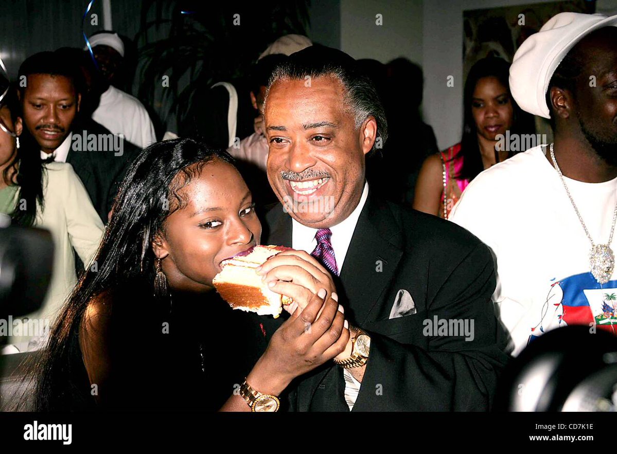 viaspigaboots's tweet photo. this al sharpton and foxy brown pic has so many angles i'm crying https://t.co/CtZv87WID5