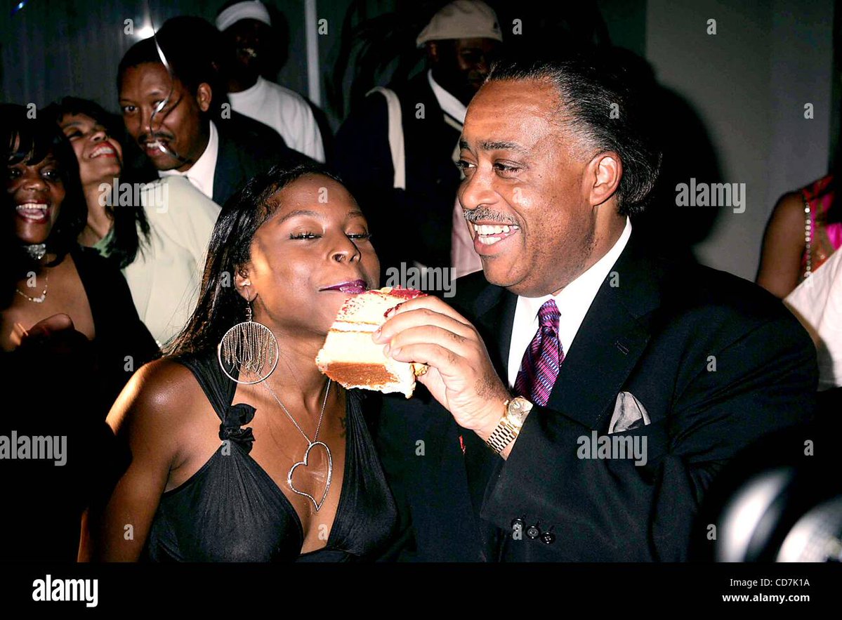 viaspigaboots's tweet photo. this al sharpton and foxy brown pic has so many angles i'm crying https://t.co/CtZv87WID5