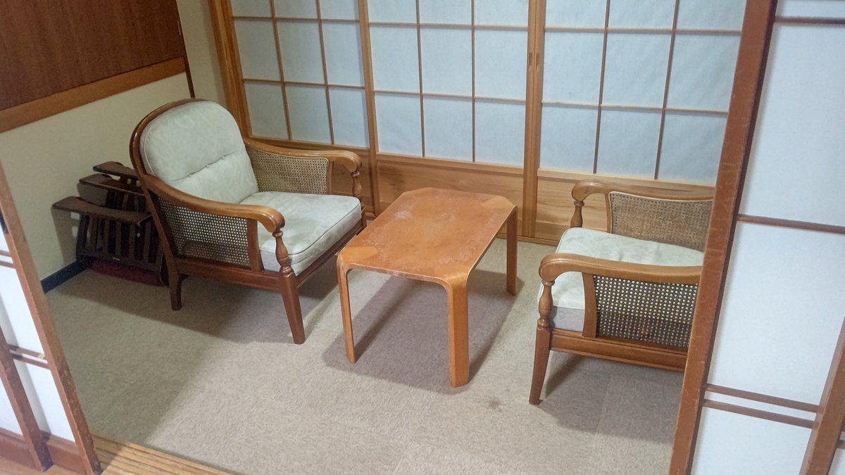 AKIBAJIN's tweet photo. 旅館でよく見るアレがある宿に泊まります https://t.co/bUnI6m5ccH