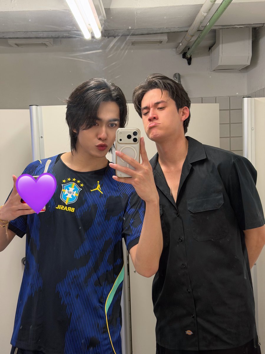 GAWINCASKEY_FC's tweet photo. { 06.10.26 }
📸 IG post : besevboom

💚💛

🔗 https://t.co/JO4woKzHRW

#GawinCaskey https://t.co/xlr7uGdKB5