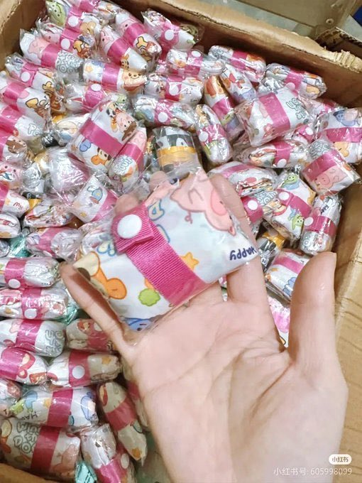 dzbaiwin's tweet photo. DEMI APA😭, dapet rekomen souvenir kantong belanjaaa....sangat berguna bangettt ternyata https://t.co/G5Js2nzlhe