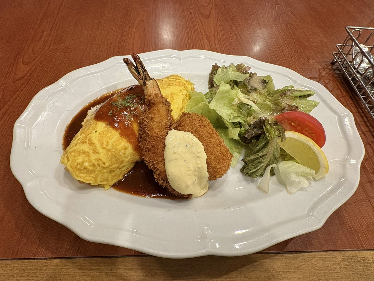 ykannui's tweet photo. 昨日は推しの聖地巡礼で今治に行く予定だったけど、雨予報だったから泣く泣く行くのをやめて、一人でカラオケに行ったり、美味しいもの食べに行ったり、映画を観に行ったりして一日遊び倒した https://t.co/xpxyMdq5rU