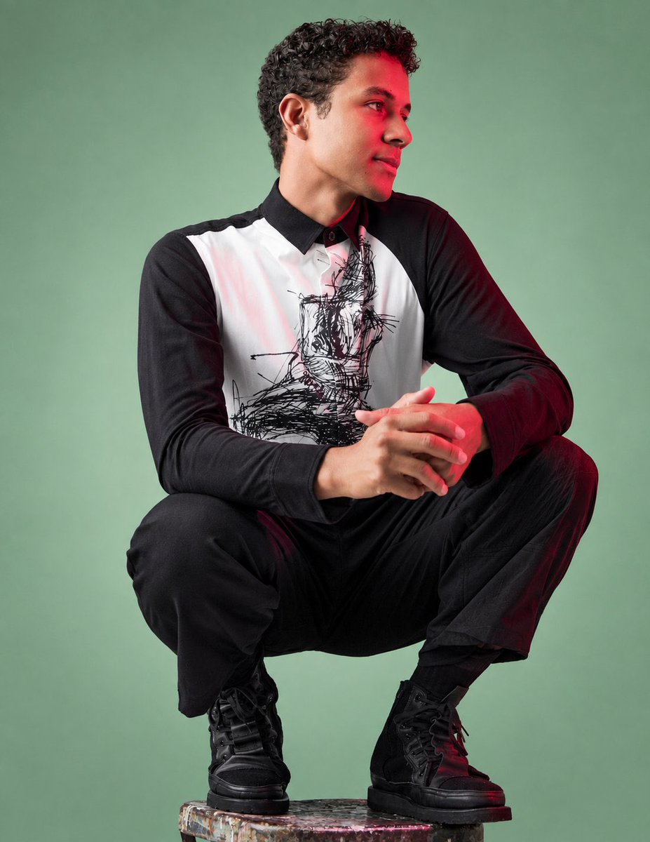 Phoebe848643's tweet photo. This is an innocent insane  face card  that never  declines no matter the pose. It got his Antis spiralling . YOU ARE  SO BEAUTIFUL Jaafar  no matter what stupid haters say. https://t.co/QH5G6OIFDf