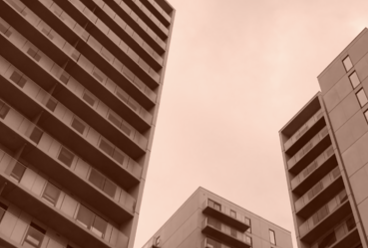 InvisibleMapper's tweet photo. The model focused more on short-term, immediate need to attract ‘investment’  - Its weakness is neglecting pressing societal issues such as housing + climate crisis.  The same approach to GROWTH by Burnham will simply accelerate a RENTIER CAPITALIST economy in UK cities https://t.co/uE1gas2H5X