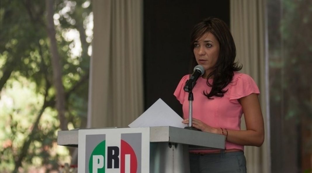 luisghernan's tweet photo. La priista @DuniaLudlow, quien se trepó a la 4T en 2018, va por hueso de Diputada Federal por mi Distrito, el 12, en Cuauhtémoc

Aviso desde ahora que NO TENDRÁ MI VOTO 
@CitlaHM  @A_MontielR 

¡Unos a la pena... y otros a la PEPENA! https://t.co/CxsZxCmmQI