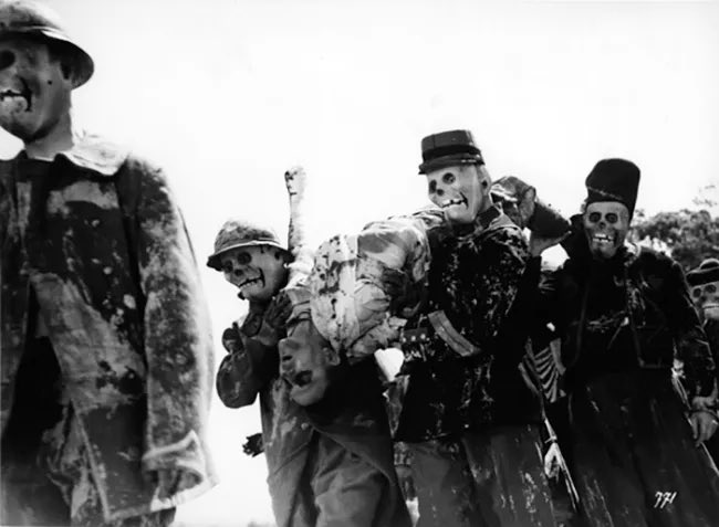 tinyterrorspod's tweet photo. 🎃 Day 6 of 31 Days of Halloween 🎃 

TT6663: THEY CAME FROM THE MUD

Eight soldiers went into no man’s land.
One stayed behind.
Then the screaming started.

Link below! https://t.co/E3GSyIvT7i