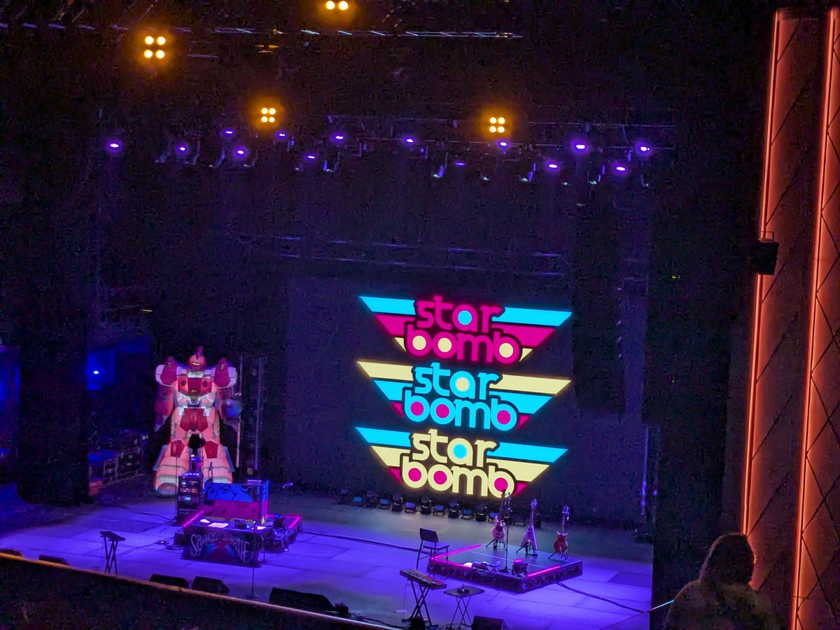 tabifawncat's tweet photo. Starbomb Concert Pittsburgh 10/5 AWESOME SHOW STARBOMB!!!💖✨🌟💣✨💖
I was up in the balcony right hand side #starbomb #pittsburgh https://t.co/SeLeEckrcb