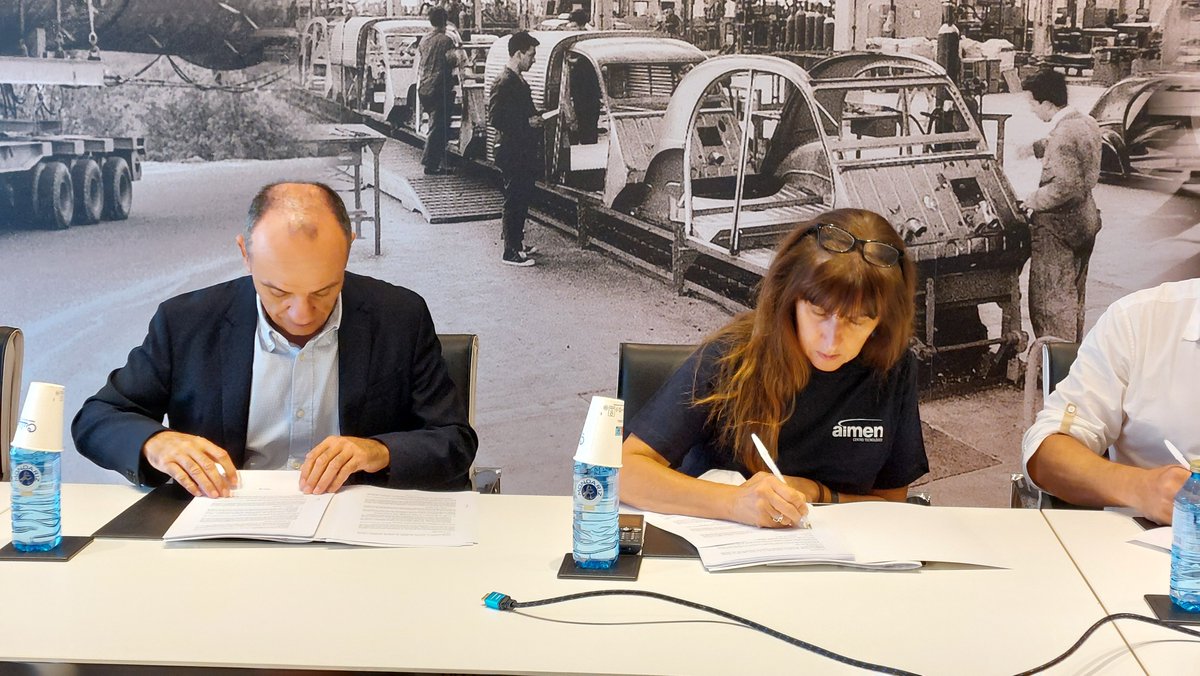 aimenct's tweet photo. El centro tecnológico AIMEN ha formalizado su primer Convenio Colectivo propio para el período 2026-2028. https://t.co/aopkXgs683