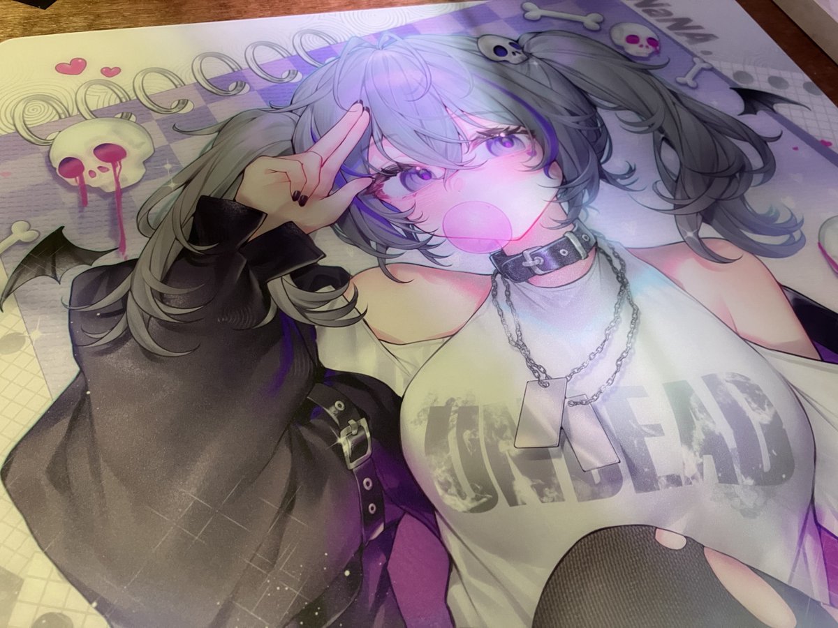 nc28_y's tweet photo. 新しいガラス 前からいいなぁって思っててまた最近入荷したのかな？
マウスがすごい張り付くから違和感ある https://t.co/aSku0HKDR7