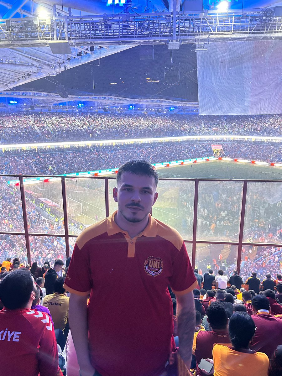 uAUNIALKU's tweet photo. Grubumuzun sevilen ismi organizasyon sorumlumuz Alperen Bek kardeşimizin doğum gününü kutlar nice sarı kırmızılı seneler dileriz.

#ultrAslanUNI
#uAUNIALKU https://t.co/3pzgn0rYJ2