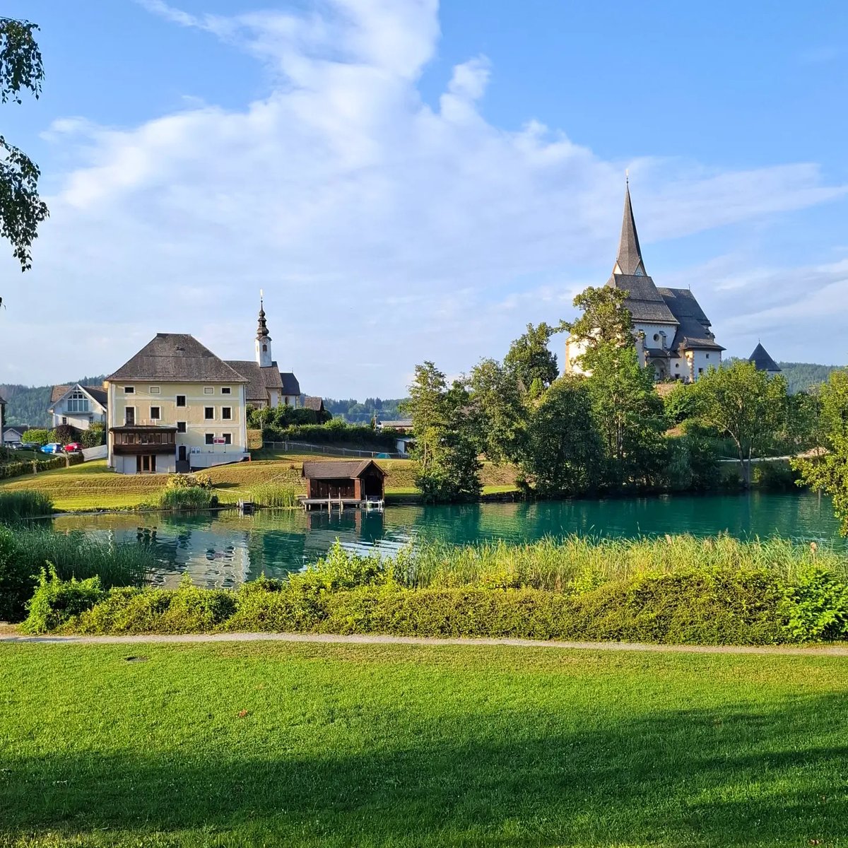 macu407's tweet photo. Austrian countryside, where every view feels like a postcard. https://t.co/l9qQXNVrRa