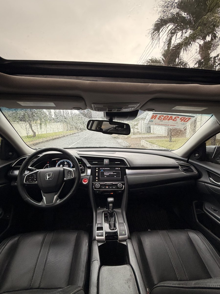 MrrCyril_Autos1's tweet photo. 2018/19 Honda civic touring 
Freshly cleared
Accident free
1.5L
Push start
Sunroof 
Leather seats 

Ghc195,000 bring your offers 
WhatsApp 0591191318 https://t.co/BXDzwoSJMb