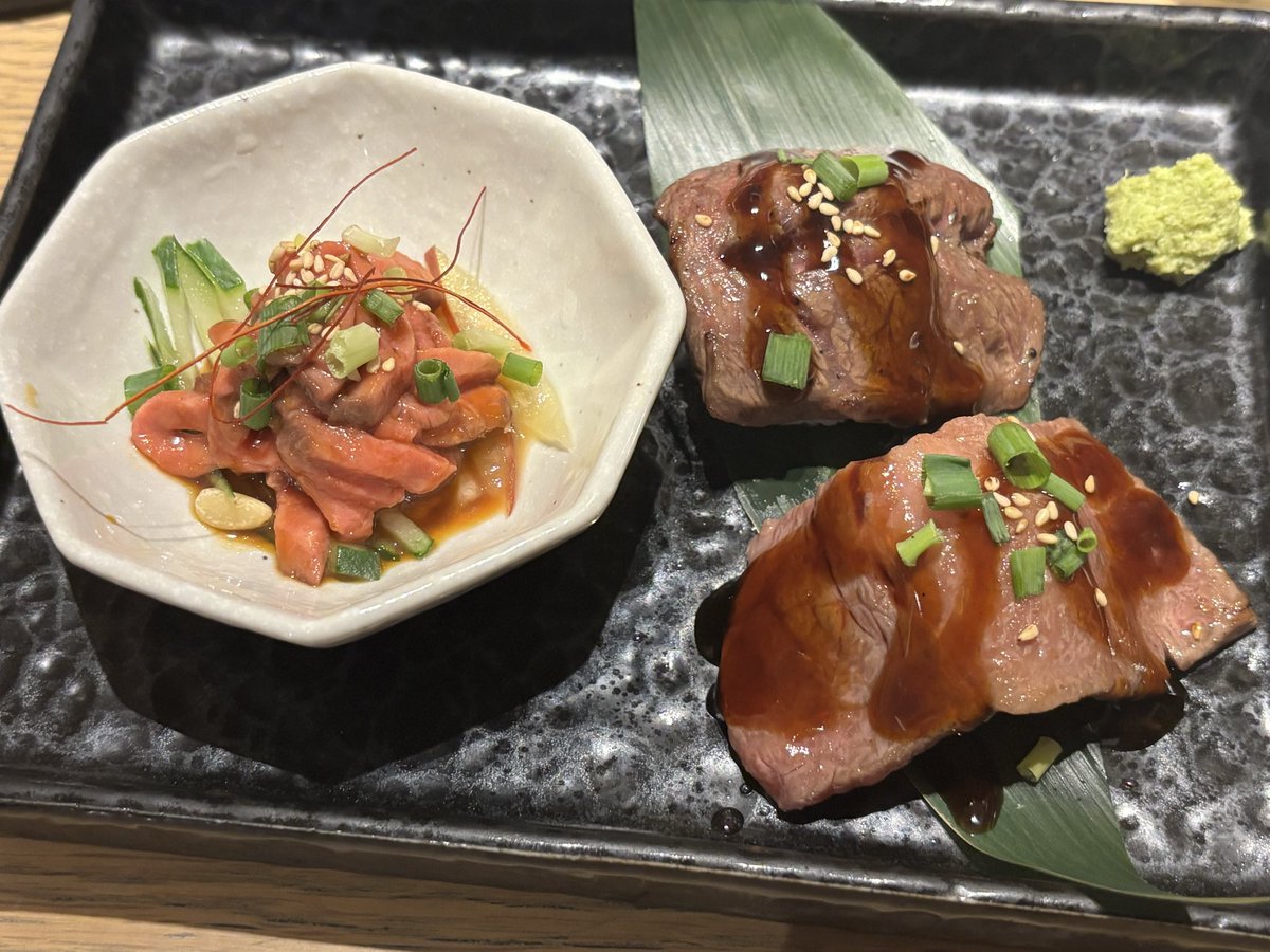vomacky's tweet photo. 今週末の発表会のリハでさくちゃんのスタジオへ。リハの後はめたんこ美味しいお肉をご馳走になりました。さくちゃんありがとう！いい歌歌うぞぉーー‼️ https://t.co/JbotOQDbpB