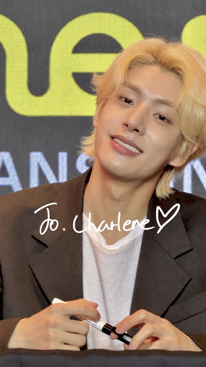 mylitolwonchu's tweet photo. 261004 | SHOPEE FANSIGN EVENT IN MNL

🧎🏻‍♀️🧎🏻‍♀️🧎🏻‍♀️🧎🏻‍♀️🧎🏻‍♀️🧎🏻‍♀️

#JAKE #ENHYPEN_in_MNL #ShopeePH_with_ENHYPEN https://t.co/4c61Ugyaj0