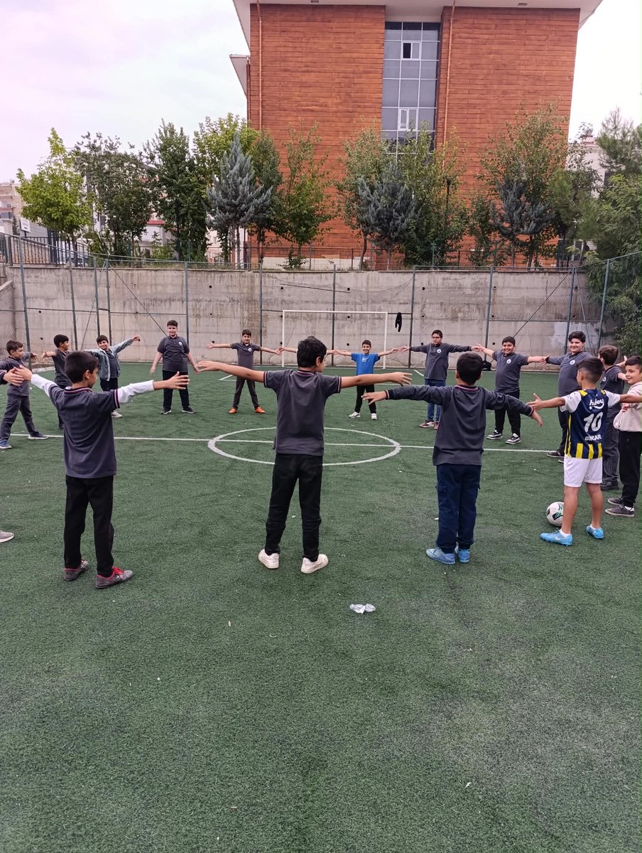 kasimiyeoo's tweet photo. 🚶‍♀️🚶‍♂️ 3-4 Ekim Dünya Yürüyüş Günü kapsamında okulumuzda çeşitli etkinlikler gerçekleştirildi.

Etkinliklerin hazırlanmasında emeği geçen öğretmenlerimiz Şeyhmus Alkan, Mustafa Özalp ve Mahmut Özçelik’e teşekkür ediyoruz.
@ali_eyyupkoca 
@mehmeteminduya1 https://t.co/o3xm3bFi5s