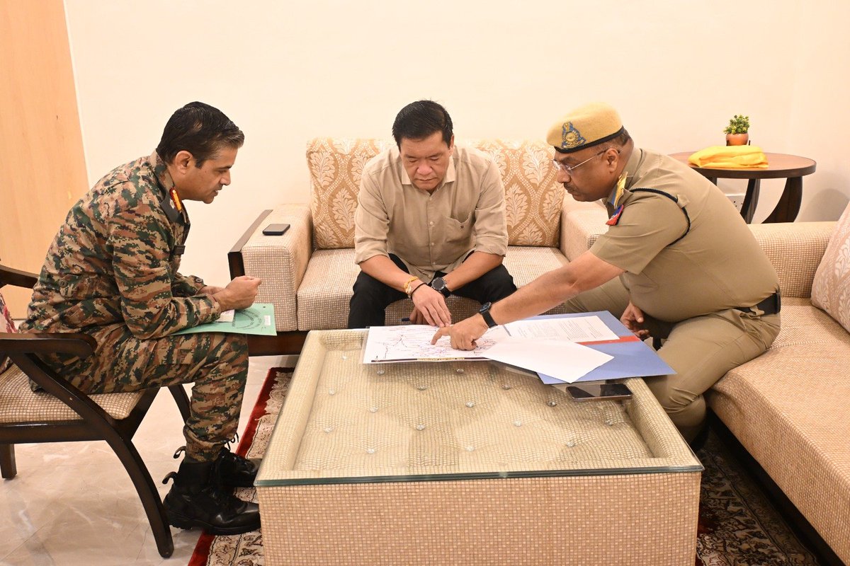 BROindia's tweet photo. #BRO #ProjectBrahmank #ArunachalPradesh #NationBuilding

On 06 Oct 2026, Hon’ble CM Arunachal Pradesh, Shri Pema Khandu Ji, visited Project Brahmank at Pasighat and was updated on the infrastructure development works undertaken by BRO across the State.

The Hon’ble CM appreciated the commitment and hard work of BRO Karmyogis, crediting BRO for the development of far-flung areas of Arunachal Pradesh. His appreciation is a recognition of BRO’s continued contribution towards strengthening connectivity and infrastructure across the State.

The Hon’ble CM also planted a sapling, reaffirming the commitment towards a greener Arunachal Pradesh.

Jai Hind 🇮🇳
@rajnathsingh 
@SethSanjayMP 
@PemaKhanduBJP
@adgpi 
@PIB_India 
@ians_india 
@ANI 
@SpokespersonMoD