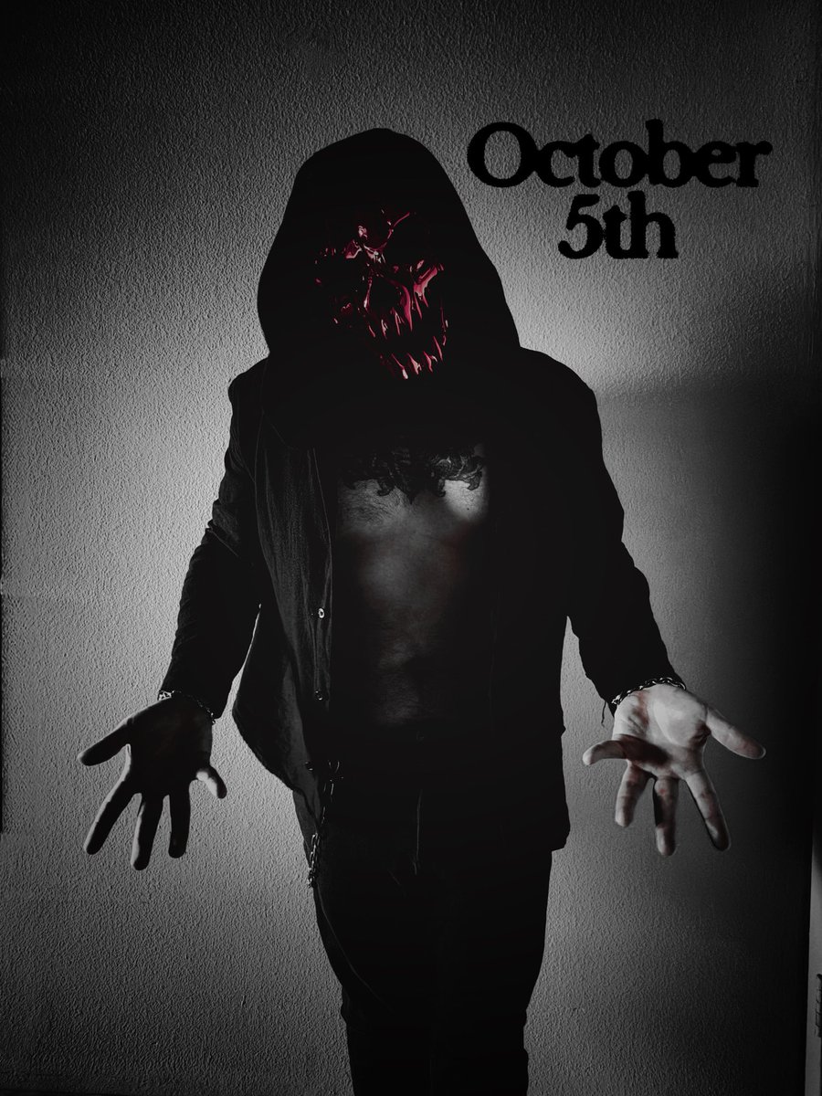 themasquesecret's tweet photo. October 5th: Come closer, my lovely. Let me share the warmth of my arms and then the warmth of my bed. #maskedman #darkromantic #masktober #hopelessromantic #monochromemonday https://t.co/G501wipGFM