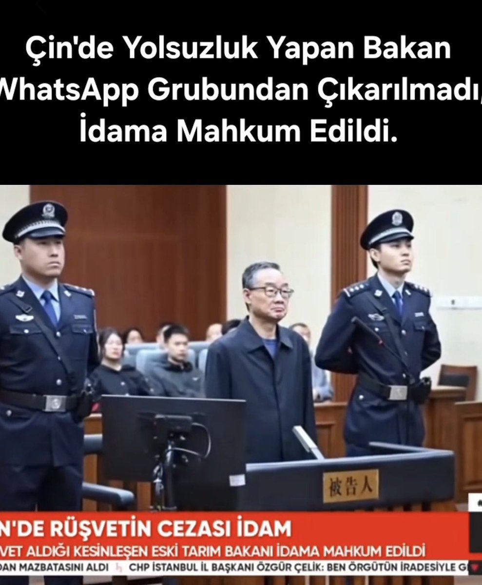 adelante_deniz's tweet photo. Çinliler abartmış; kardeşim, Watsapp grubundan çıkararak ağır darbe vuruyorsun yetmez mi, idam etmek nedir yahu ..!!!! https://t.co/qR8govG3Zd