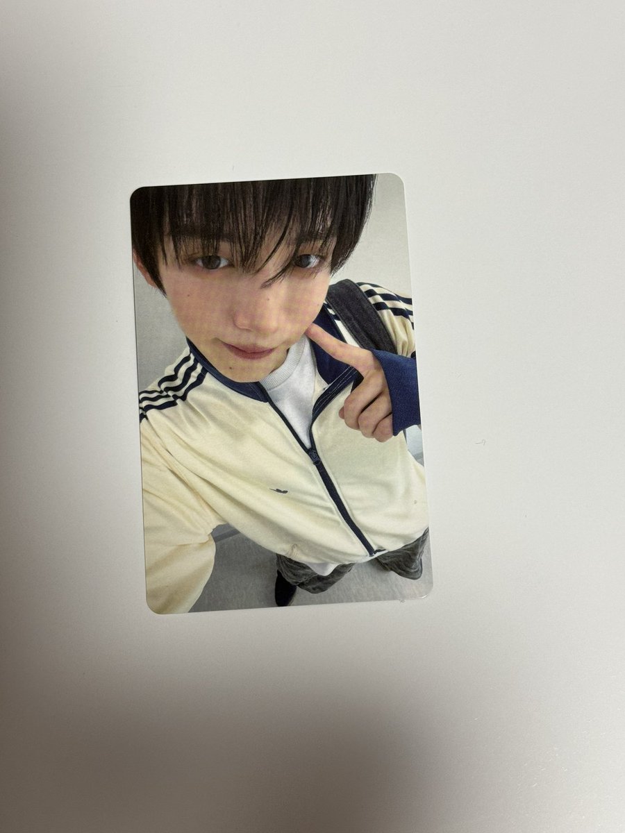 MIRAE_Miii's tweet photo. @30_torihiki_ 検索より失礼致します。
通常版のシヨンと交換可能でしょうか？
ご検討よろしくお願い致します。 https://t.co/cEpAyttdYe
