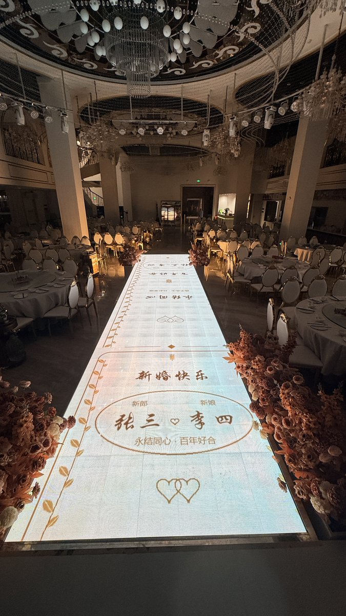 ai_xiaomu's tweet photo. 为了报答老板的霸王餐，我给他用 deepseek  harness 做了个工作台，彻底解决不能了地板屏不能定制的问题。

这个算不算 fde 交付案例？ https://t.co/cVoBLdaxvS