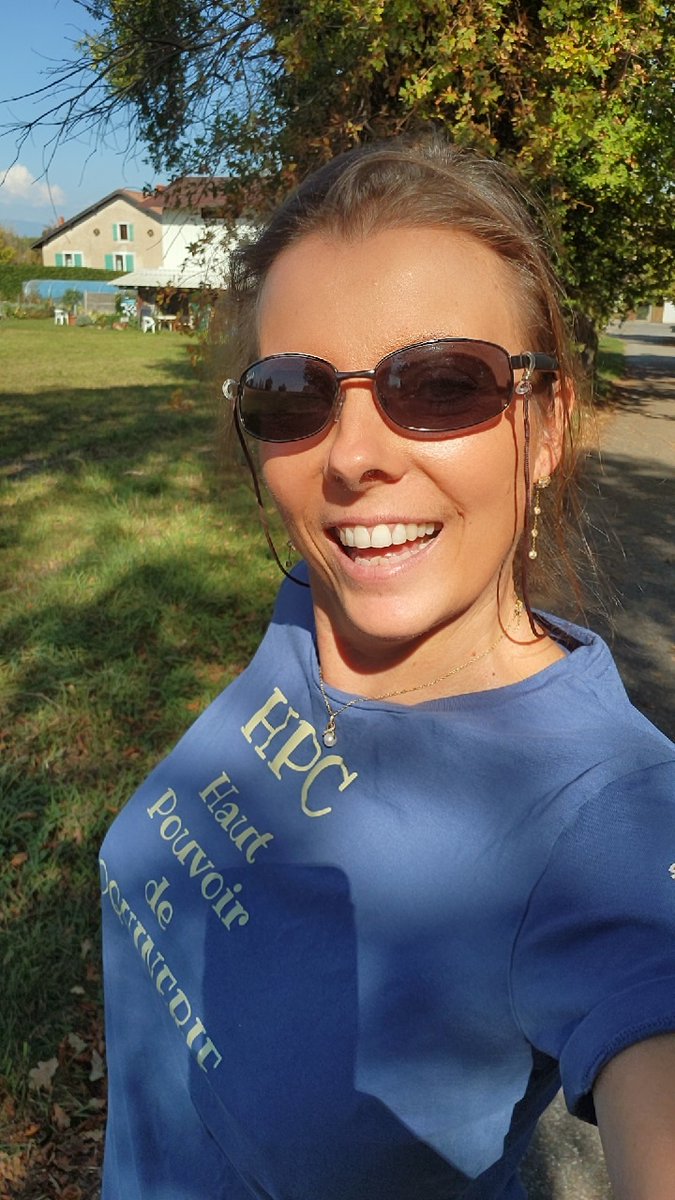 carolinetosca's tweet photo. Dernier jour de chaleur avant l'arrivée du froid
BizzXXL les coquins 😘 https://t.co/EmdAr0haxx
