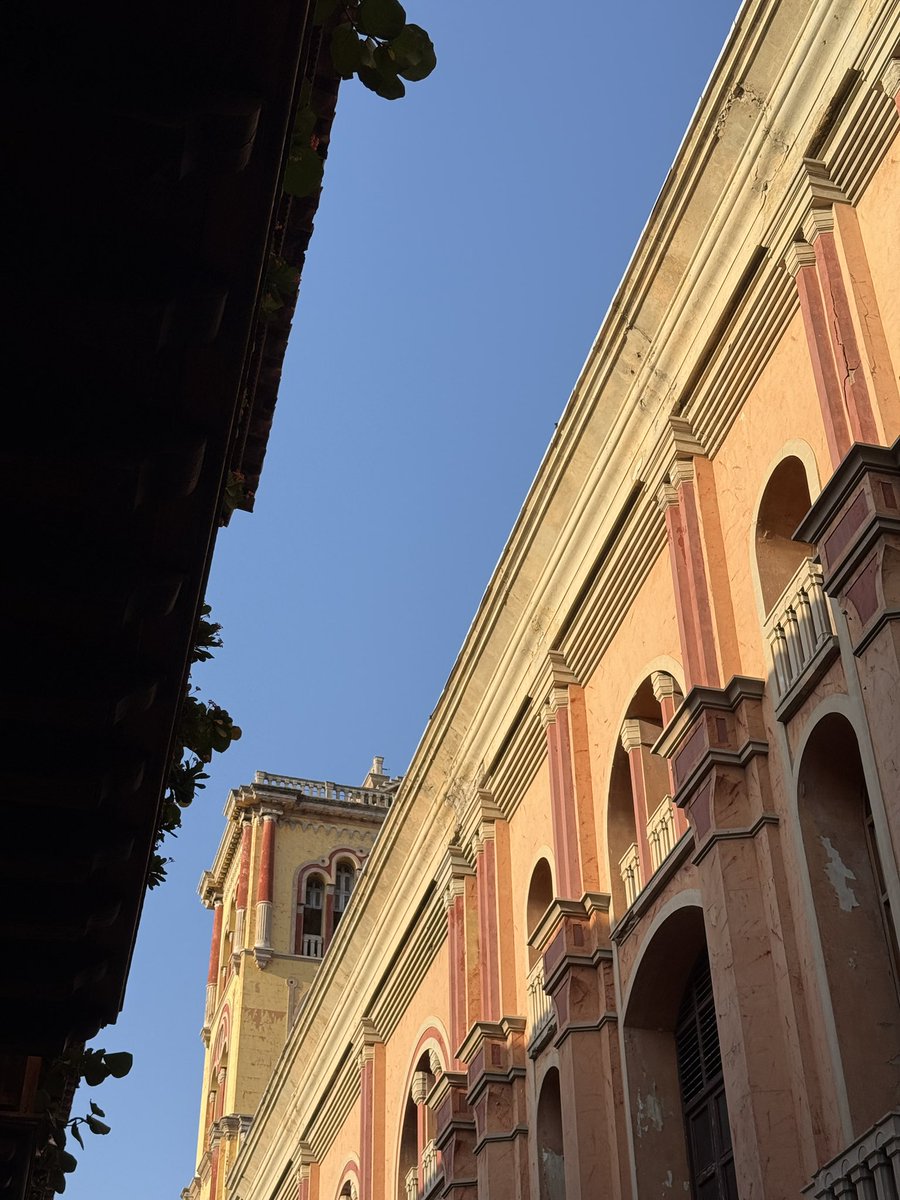 uni_cartagena's tweet photo. 199 años de historia de transformación de vidas, es lo que hemos hecho para la historia del país y para el gran Caribe. Espero sus felicitaciones y sus buenos deseos https://t.co/KzYR7pceuv